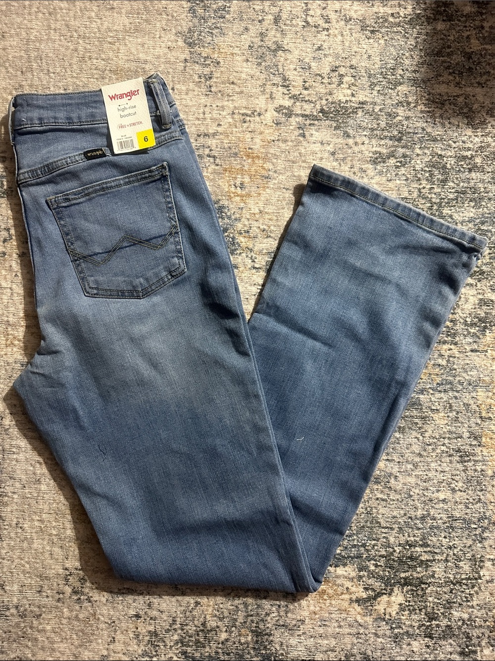 Wrangler Men’s Medium Blue Bootcut Jeans